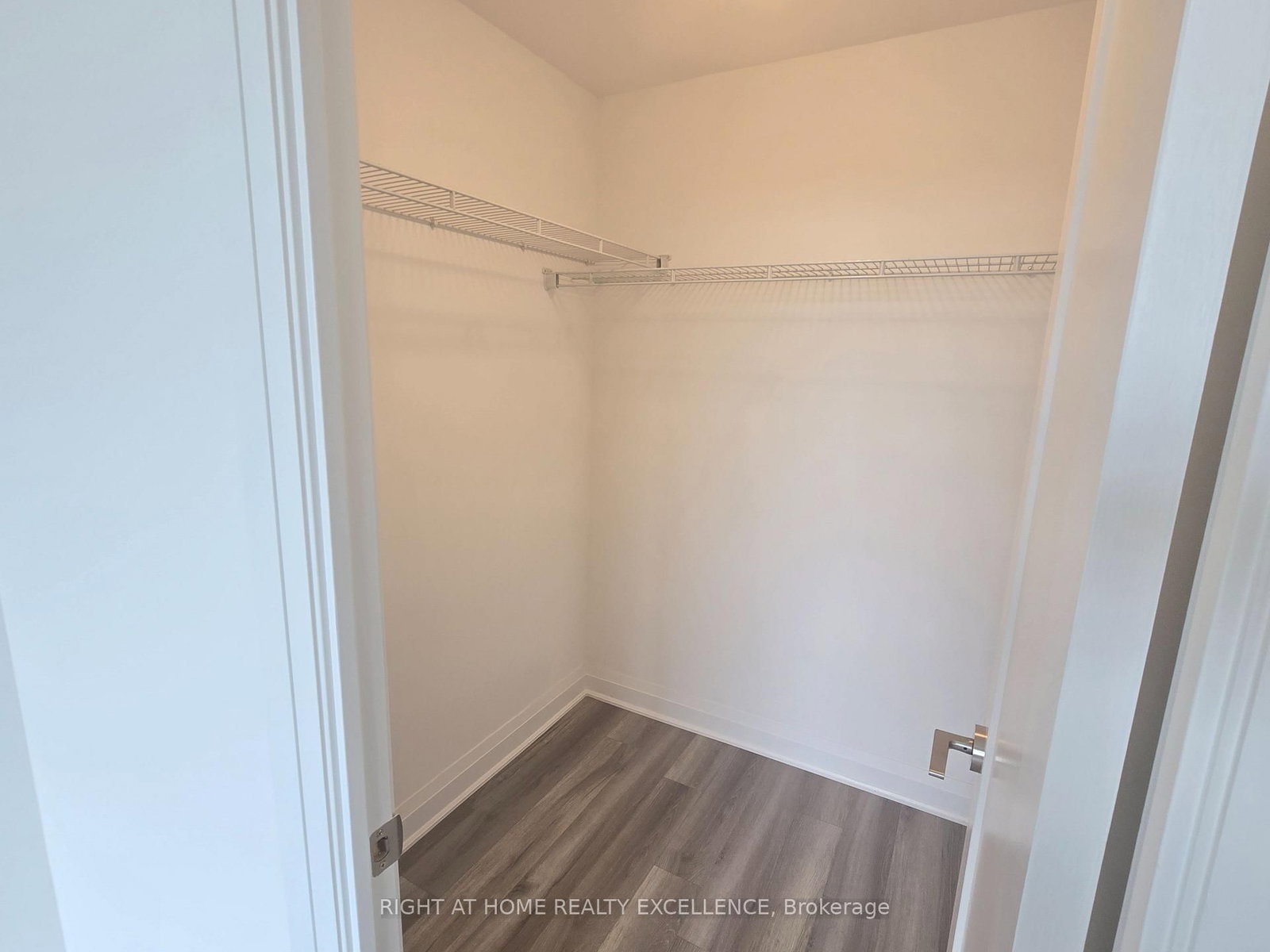 3220 Sheppard Avenue E • #520 • Toronto, ON photo 13