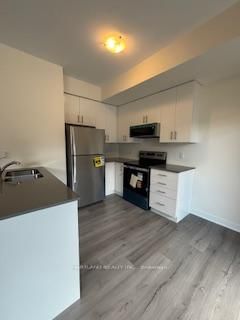 1695 Dersan Street • #902 • Pickering, ON photo 5