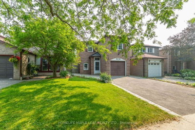 43 Barrett Crescent • Ajax, ON photo 2
