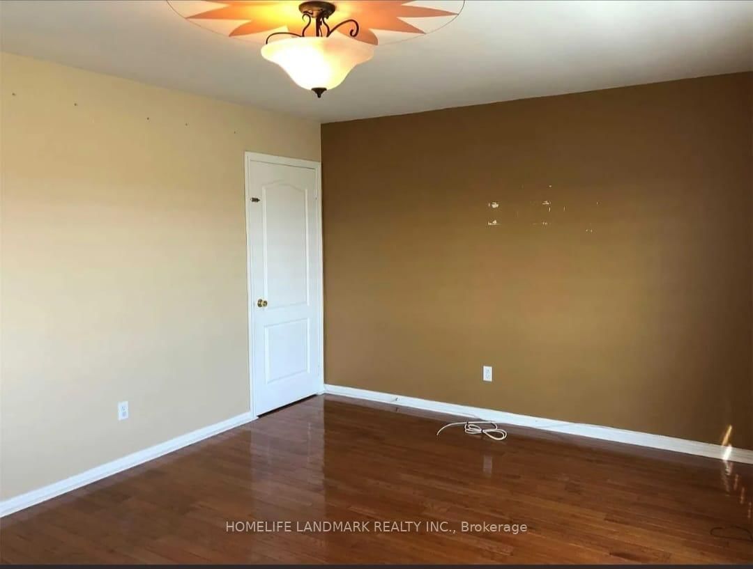 139 Raponi Circle • Toronto, ON photo 11