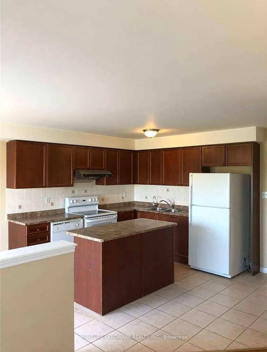 139 Raponi Circle • Toronto, ON photo 8