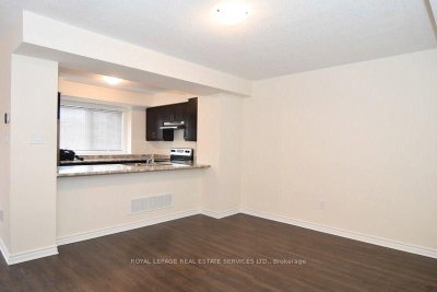 90 Howe Street — photo 3