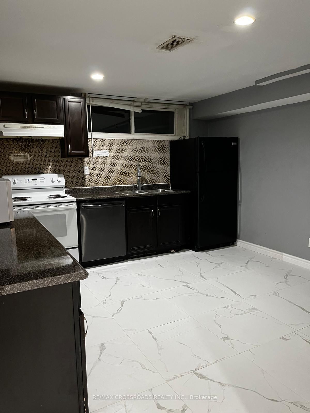 44 Romulus Basement Apartment Drive, Toronto, ON, photo 3