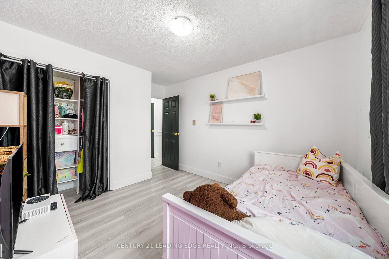 131 E Taunton Road • #502 • Oshawa, ON photo 24