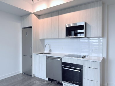 Unit 702 — 20 Deans Drive — photo 3