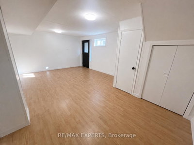 9 Bridlewood Boulevard — photo 4