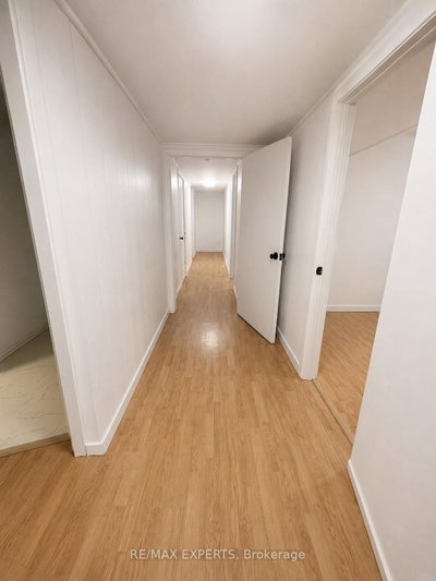 9 Bridlewood Boulevard — photo 5