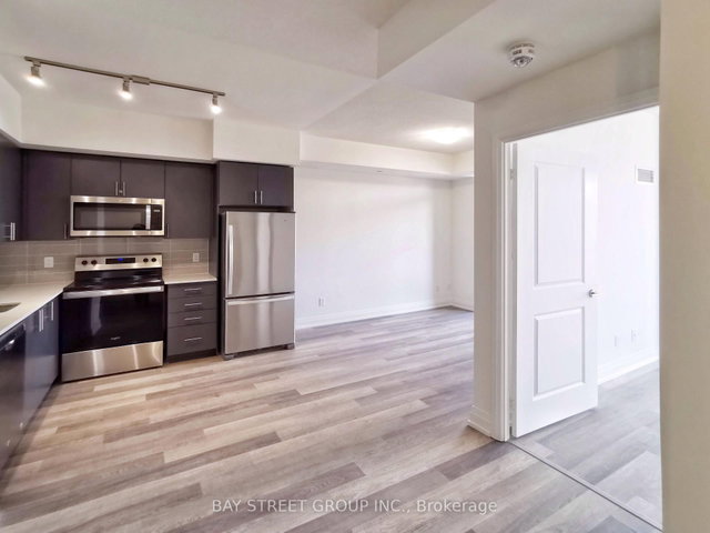 707 - 3121 Sheppard Avenue E