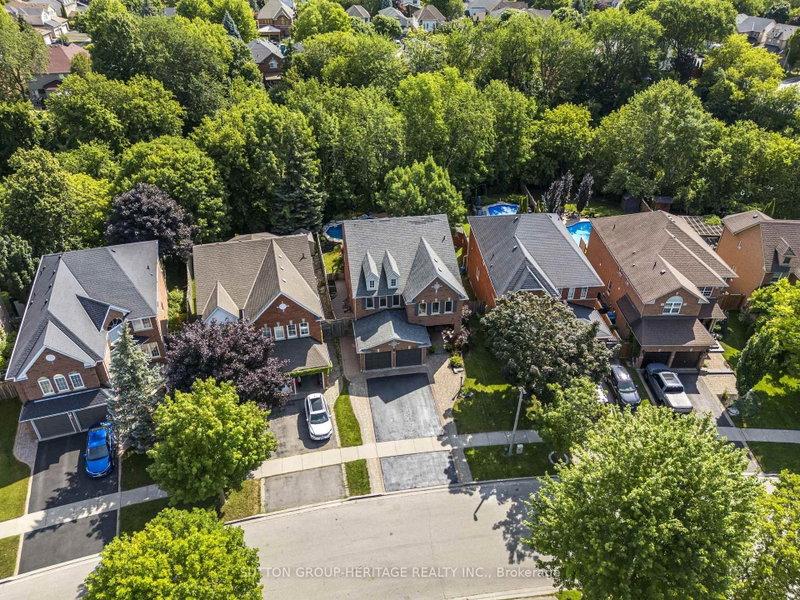 103 Gartshore Drive