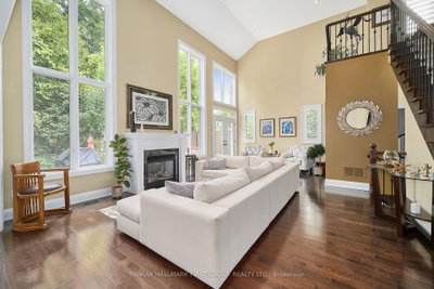 28 Illingworth Lane • Ajax, ON photo 9