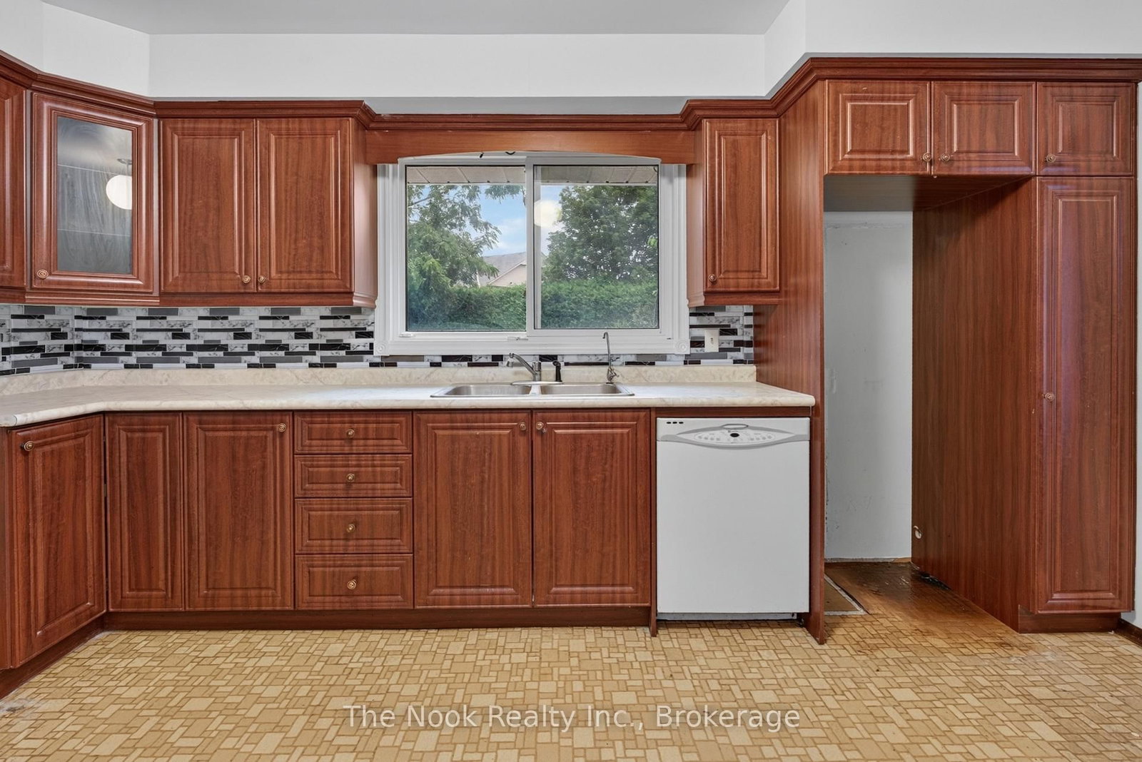 94 Way Street • Whitby, ON photo 12