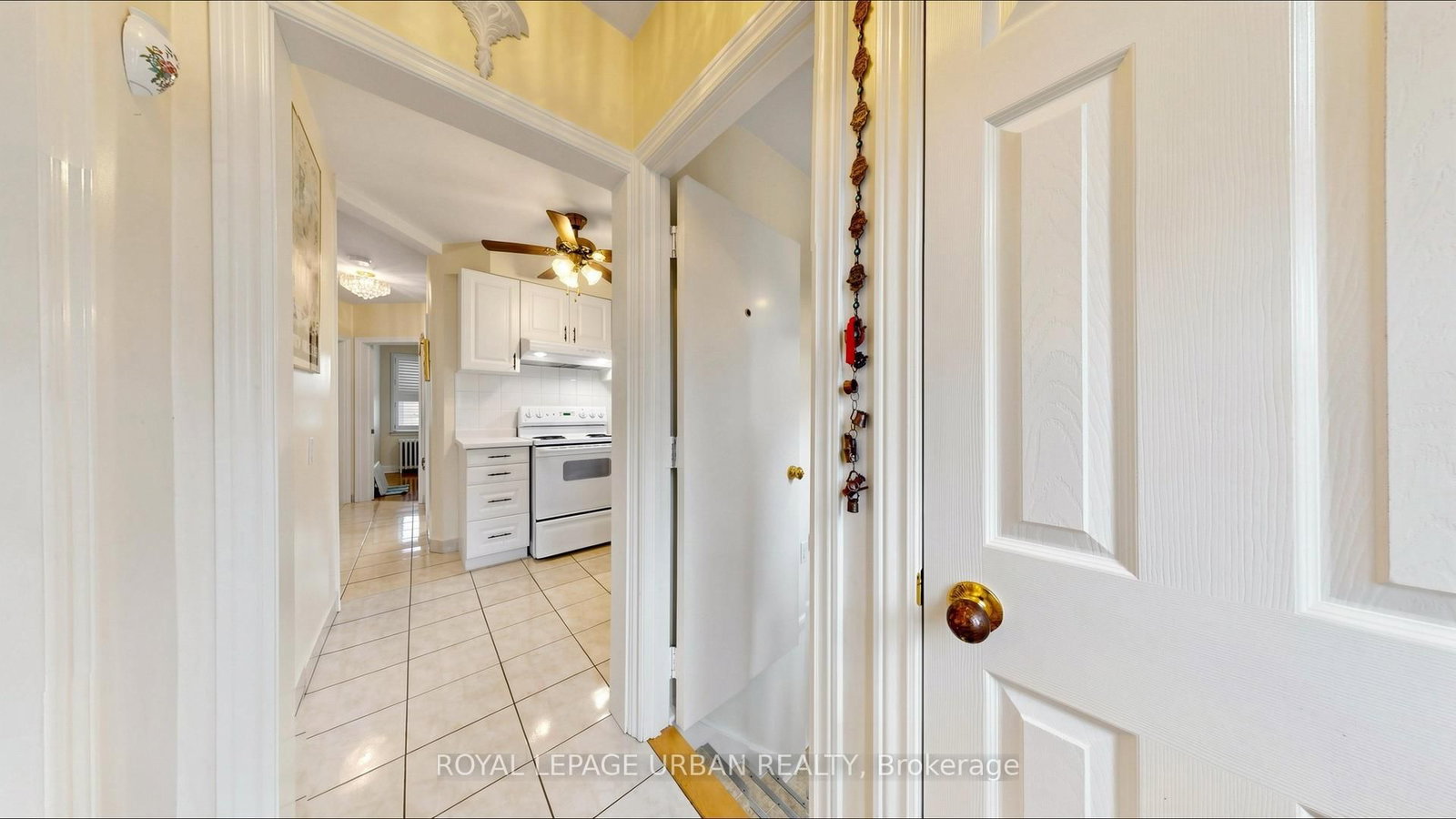 202 Virginia Avenue • Toronto, ON photo 23