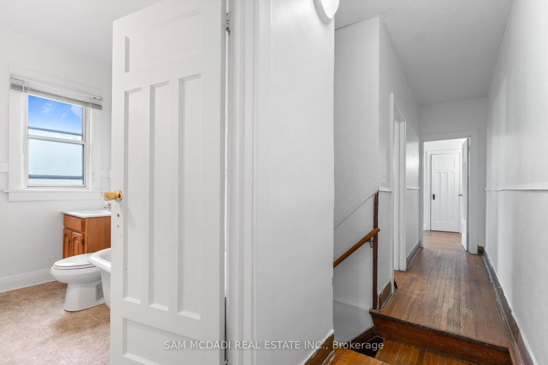259 Milverton Toronto,ON M4J 1V6 — Photo 14