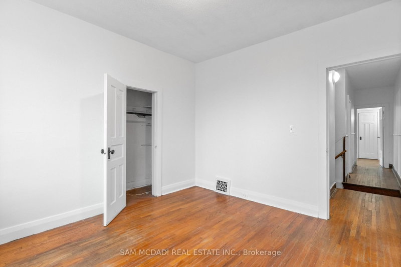 259 Milverton Toronto,ON M4J 1V6 — Photo 15