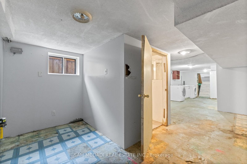 259 Milverton Toronto,ON M4J 1V6 — Photo 24