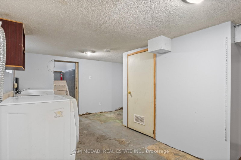 259 Milverton Toronto,ON M4J 1V6 — Photo 26