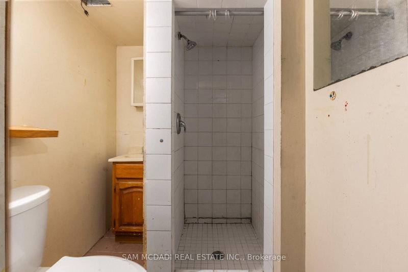 259 Milverton Toronto,ON M4J 1V6 — Photo 27