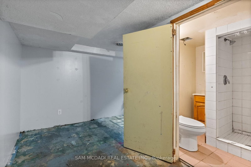259 Milverton Toronto,ON M4J 1V6 — Photo 28