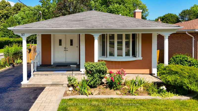 37 Ravenview Drive
