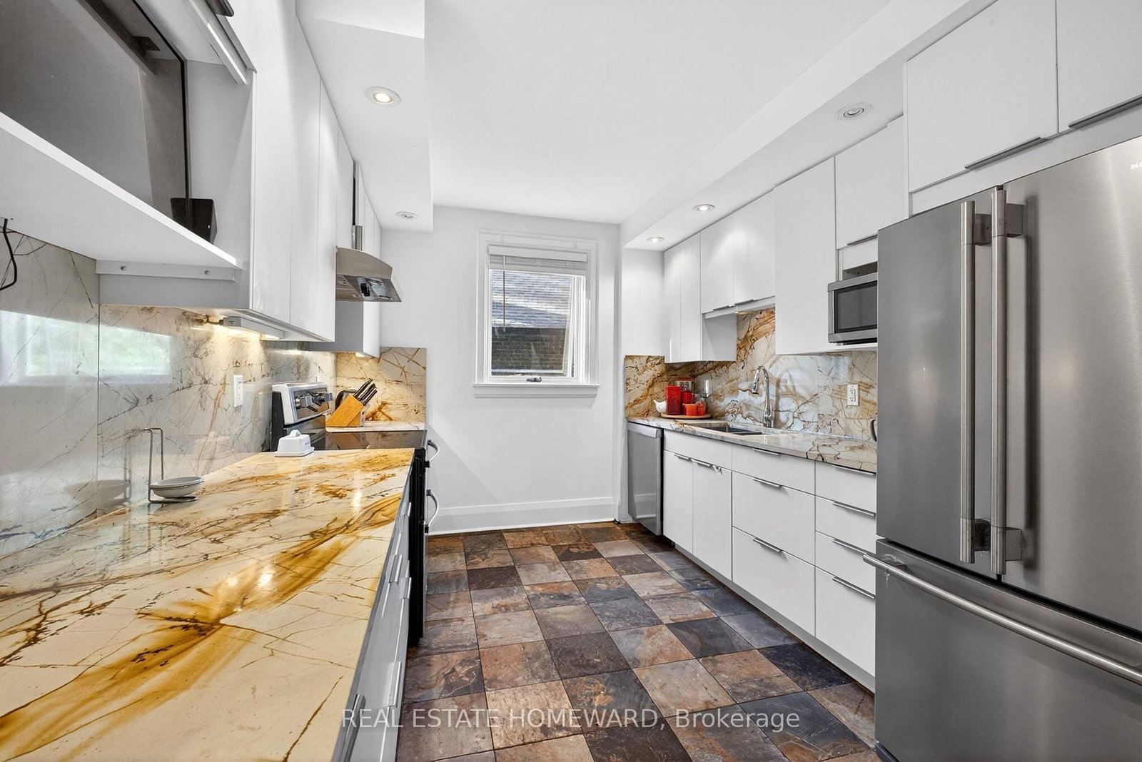 128 Glen Manor Drive • Toronto, ON photo 14