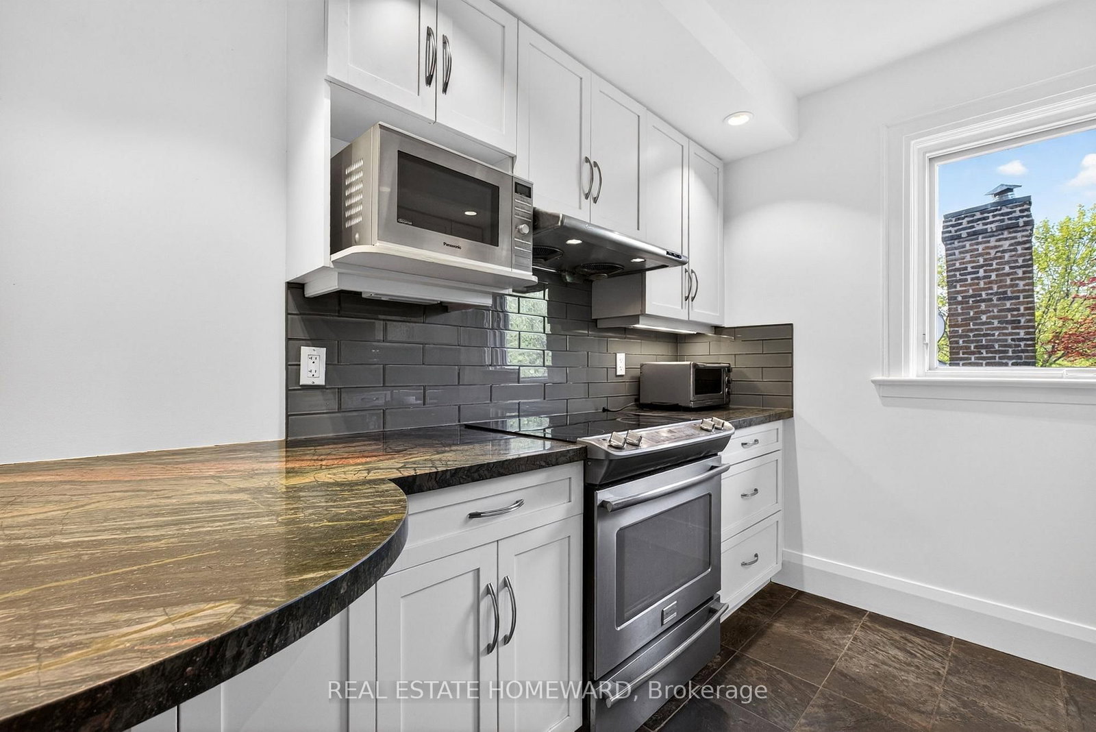 128 Glen Manor Drive • Toronto, ON photo 25