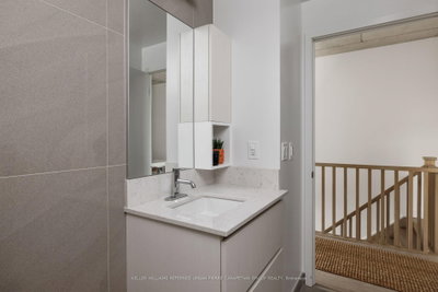 665 E Queen Street • #502 • Toronto, ON