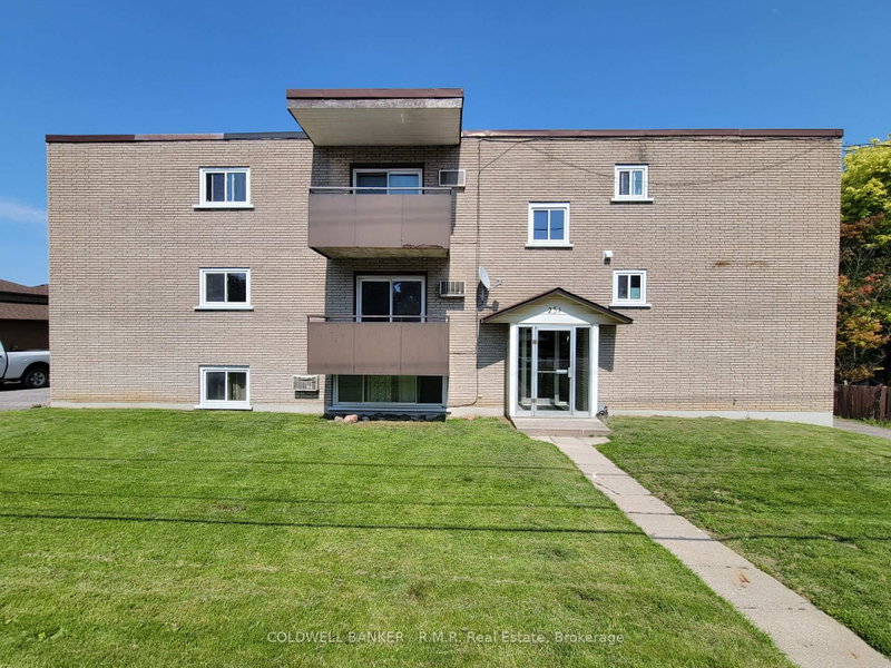 home for lease on 1-251 Liberty Street N