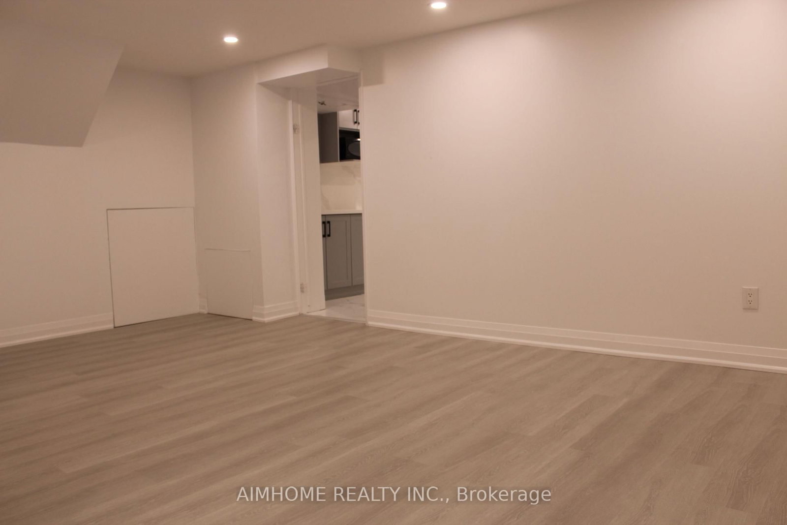 Basement-191 Timberbank Boulevard, Toronto, ON, photo 4
