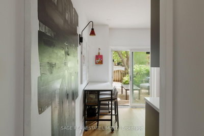 283 Booth Avenue • Toronto, ON