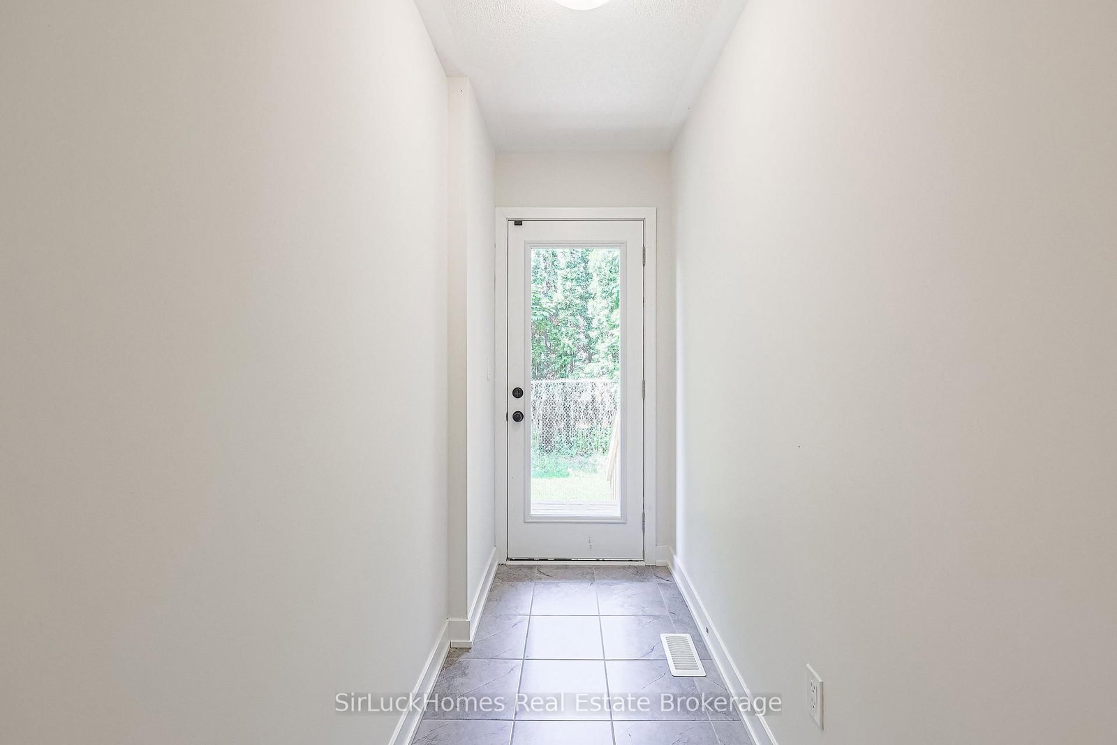 906 Kicking Horse Path • Oshawa, ON photo 28