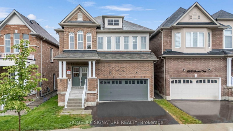1211 Drinkle Crescent