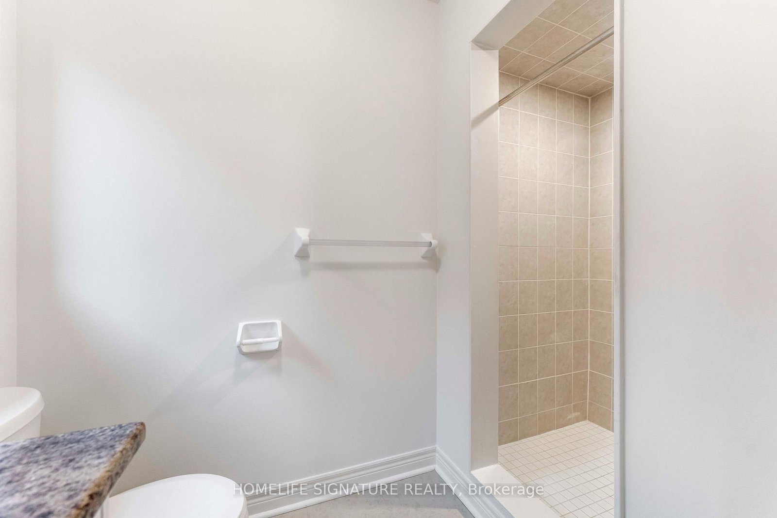 1211 Drinkle Crescent • Oshawa, ON photo 35