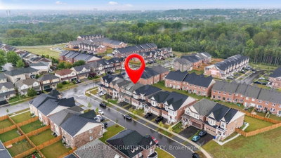 1211 Drinkle Crescent • Oshawa, ON photo 6