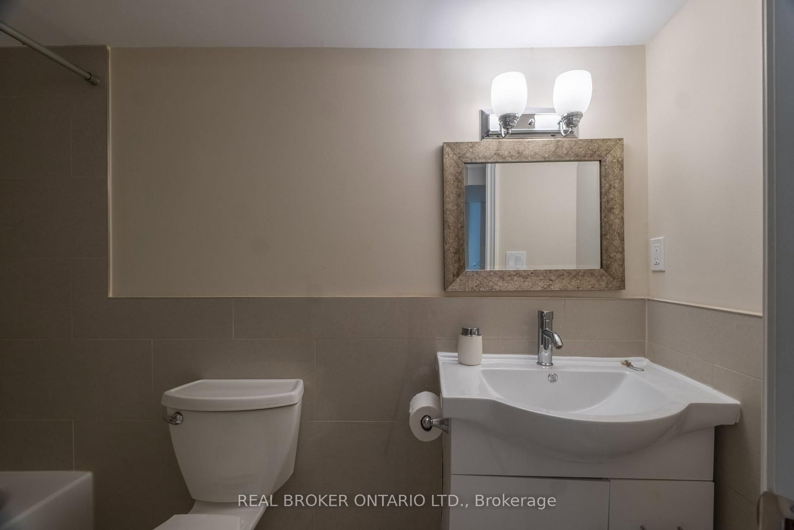 37 Gledhill Avenue • Toronto, ON photo 35