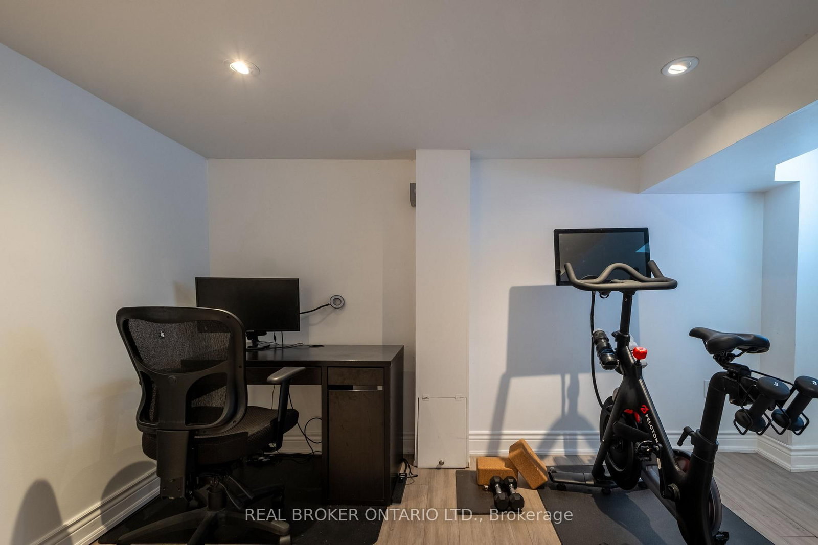 37 Gledhill Avenue • Toronto, ON photo 40