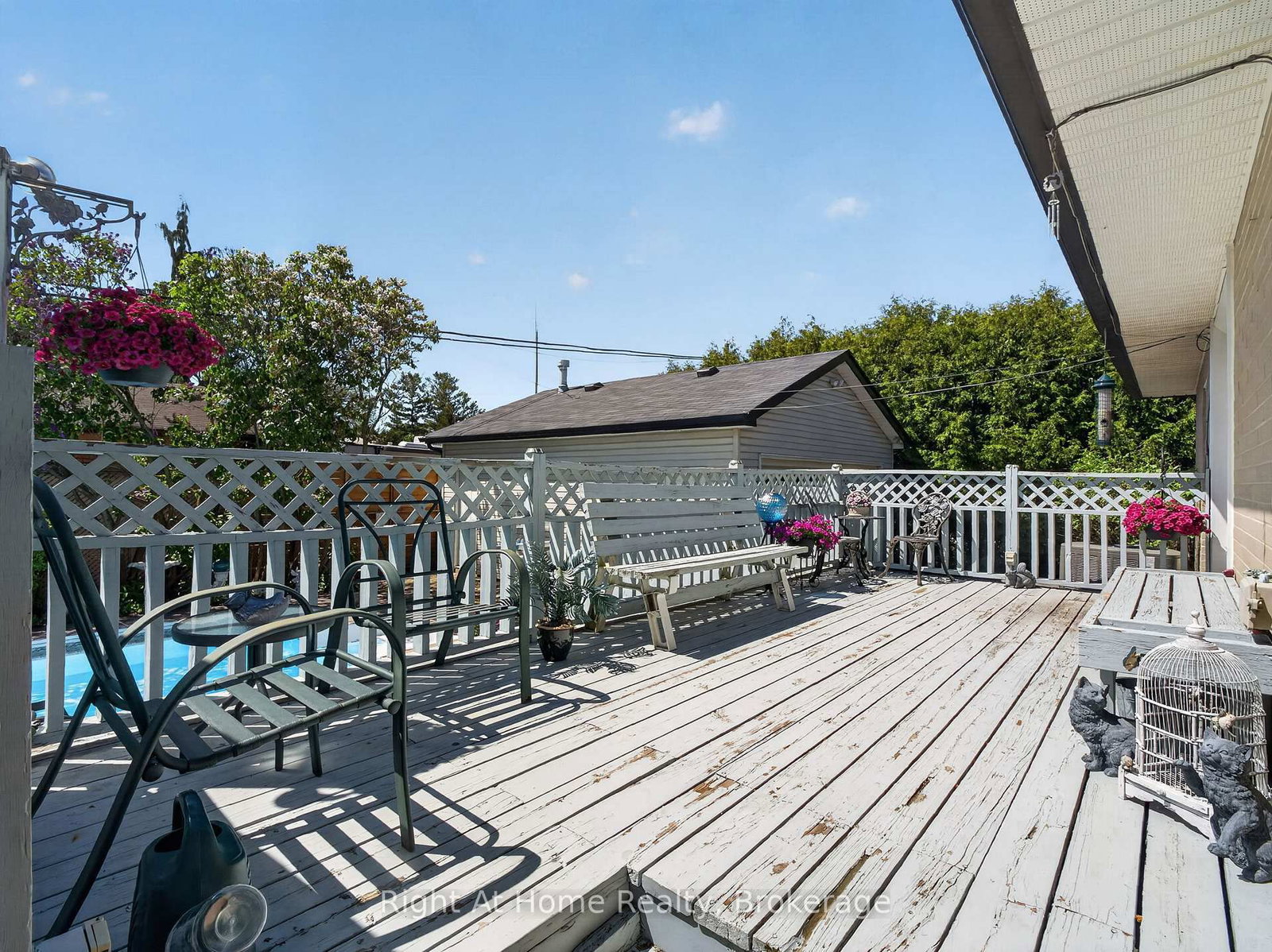 47 Churchill Avenue • Oshawa, ON photo 12