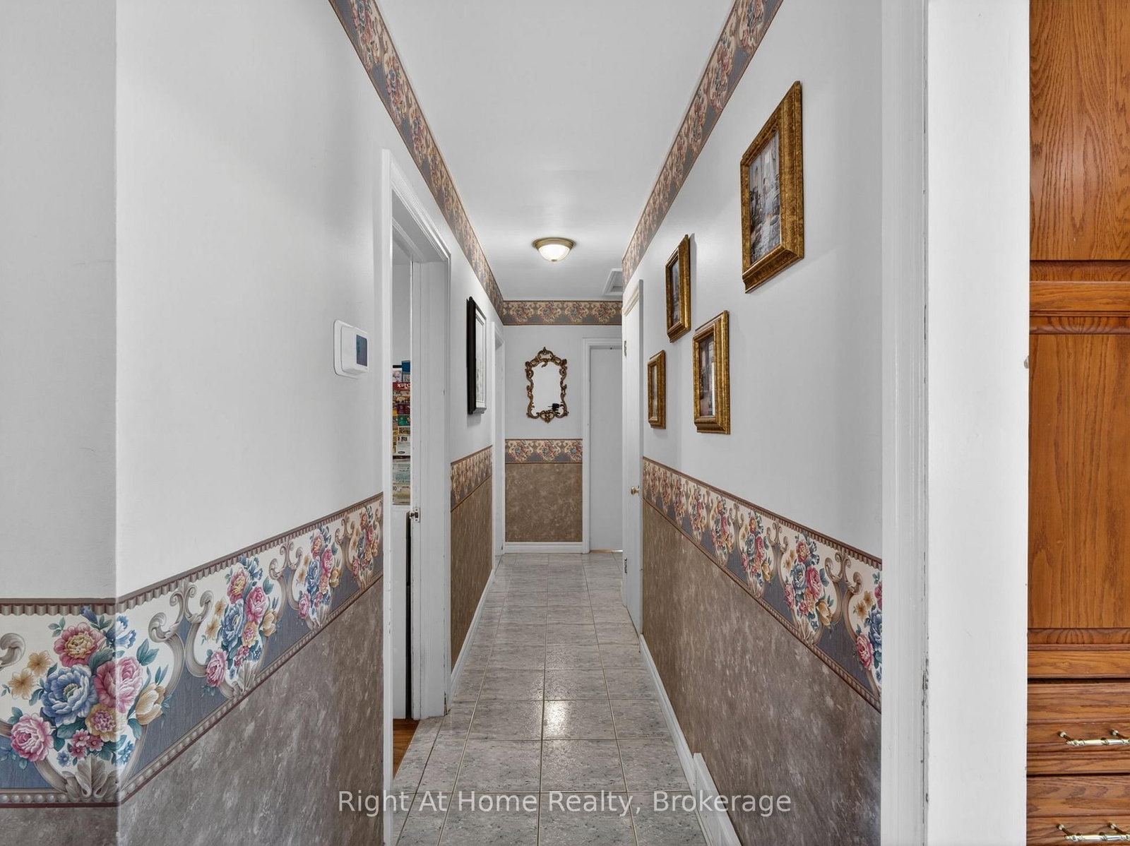 47 Churchill Avenue • Oshawa, ON photo 22