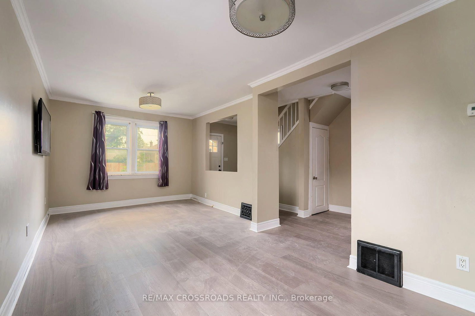 313 Olive Avenue • Oshawa, ON photo 11