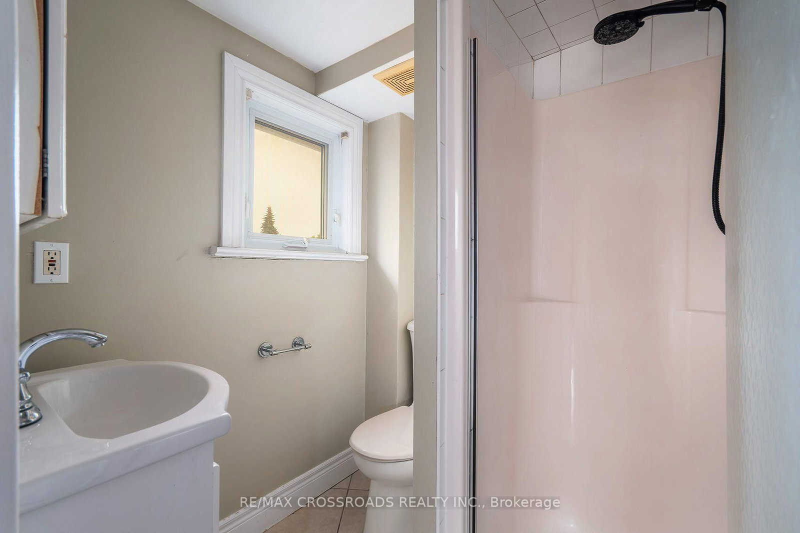 313 Olive Avenue • Oshawa, ON photo 29