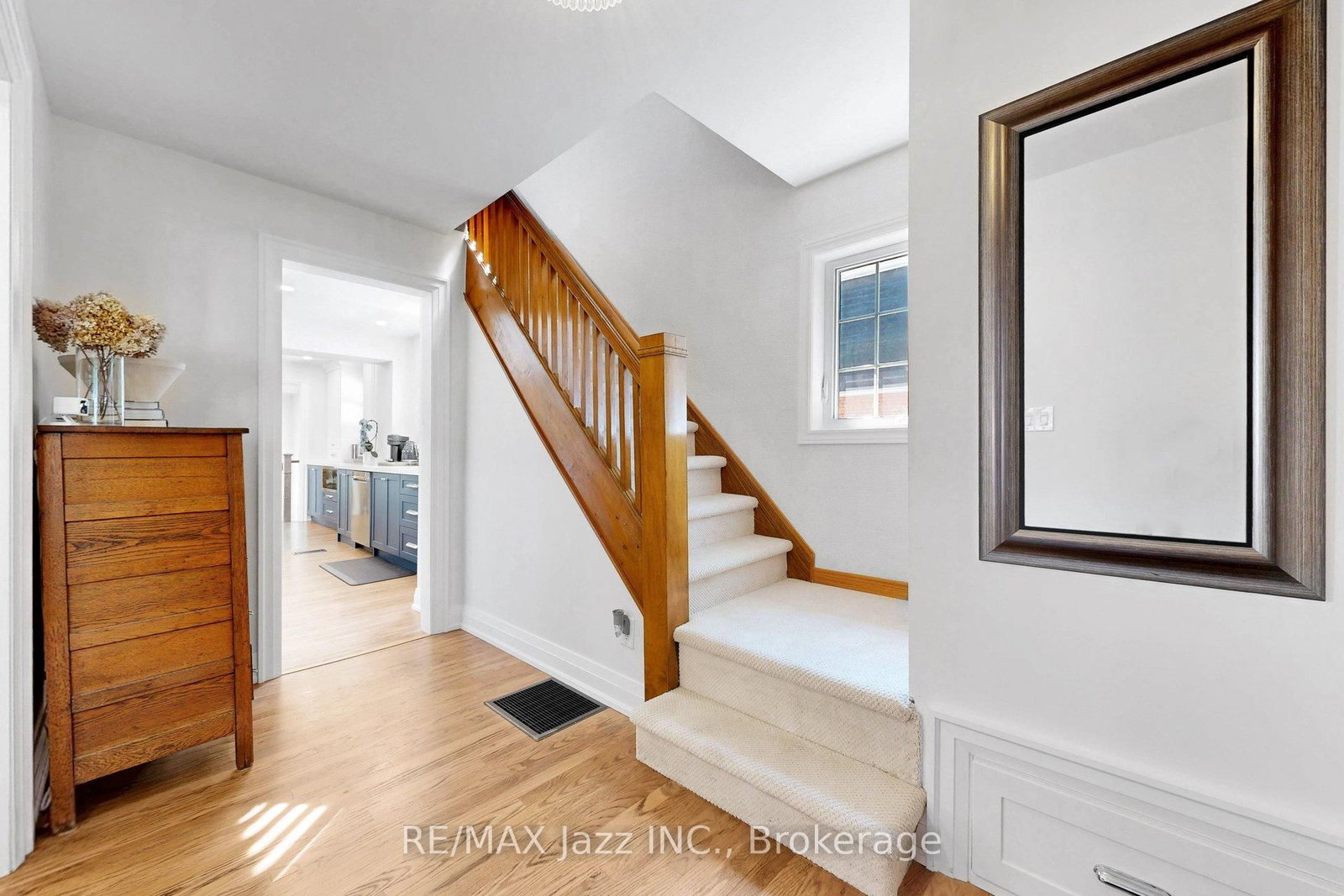 559 Masson Street • Oshawa, ON photo 4