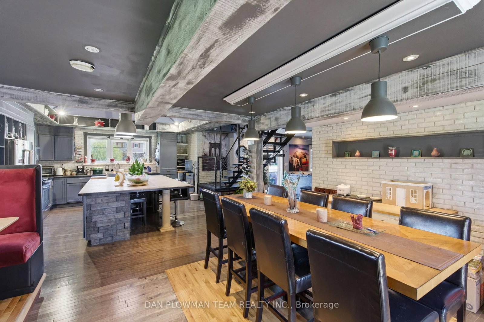 678 W King Street • Oshawa, ON photo 12