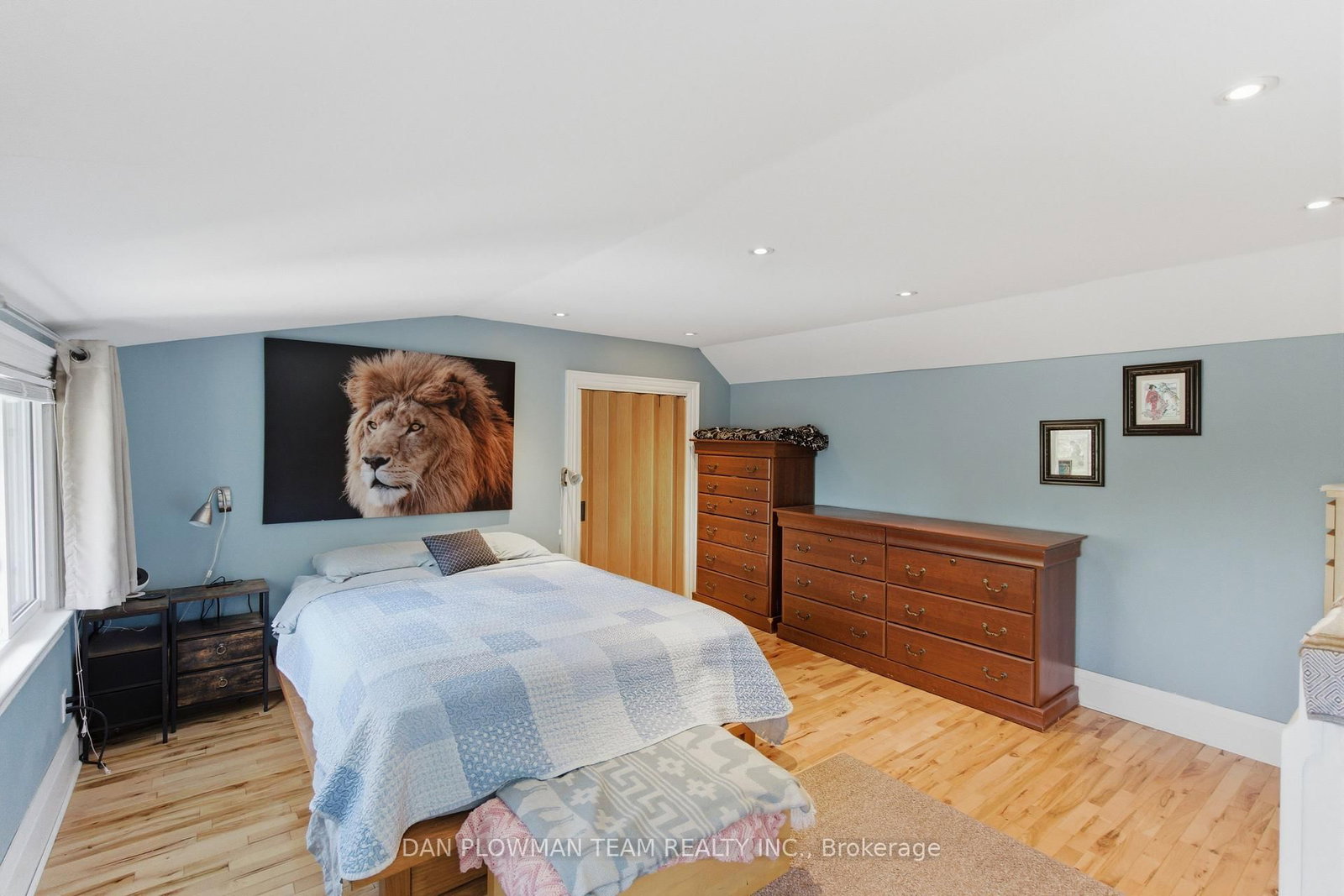 678 W King Street • Oshawa, ON photo 24