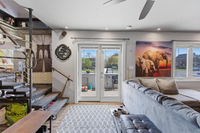 678 W King Street • Oshawa, ON photo 3
