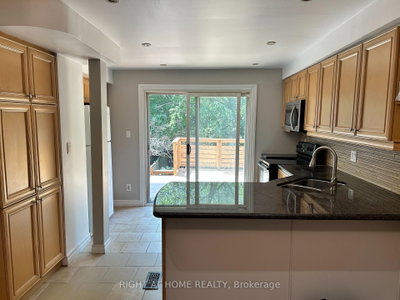 280 Kenilworth Avenue • Toronto, ON