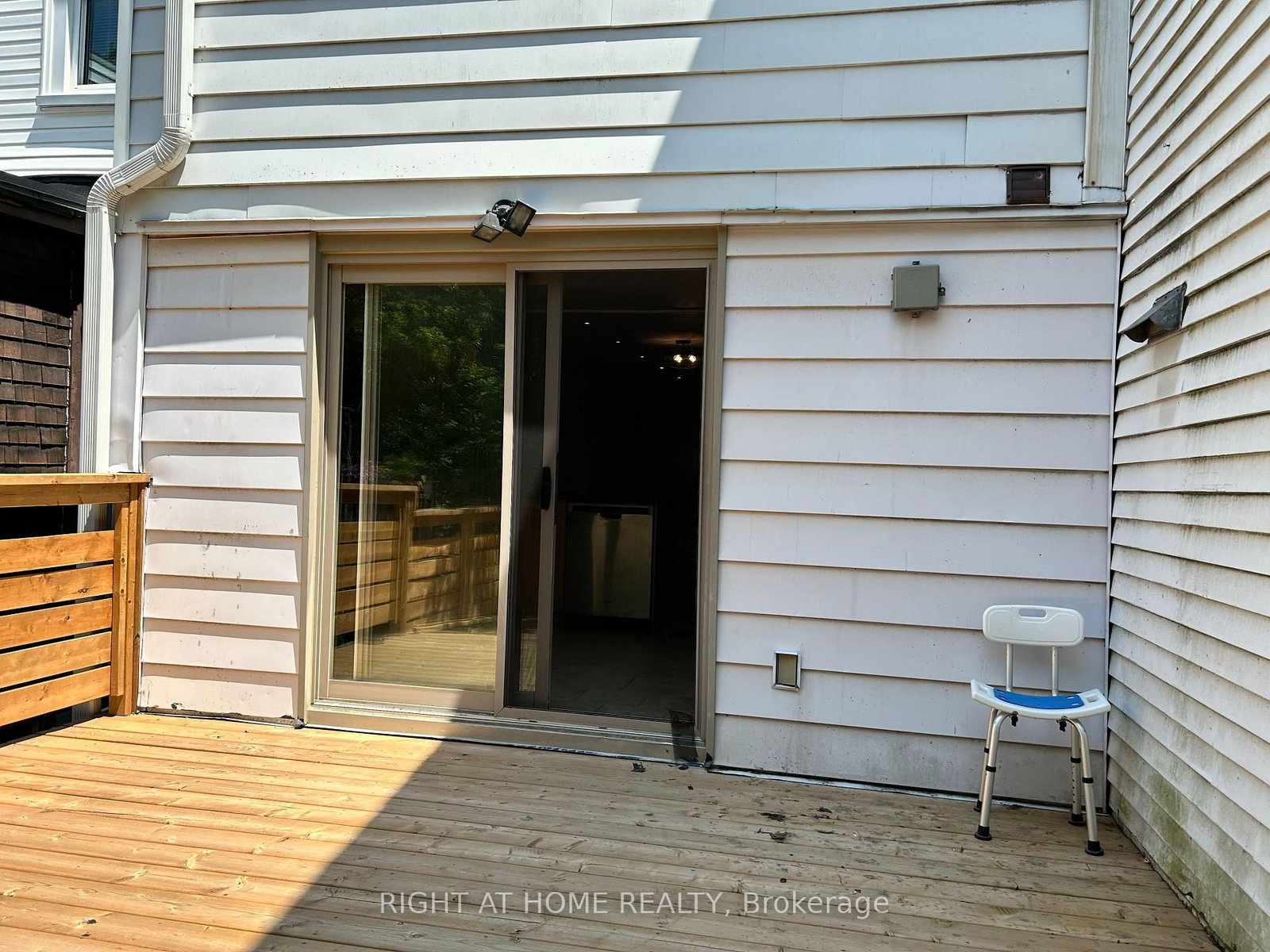 280 Kenilworth Avenue • Toronto, ON photo 18