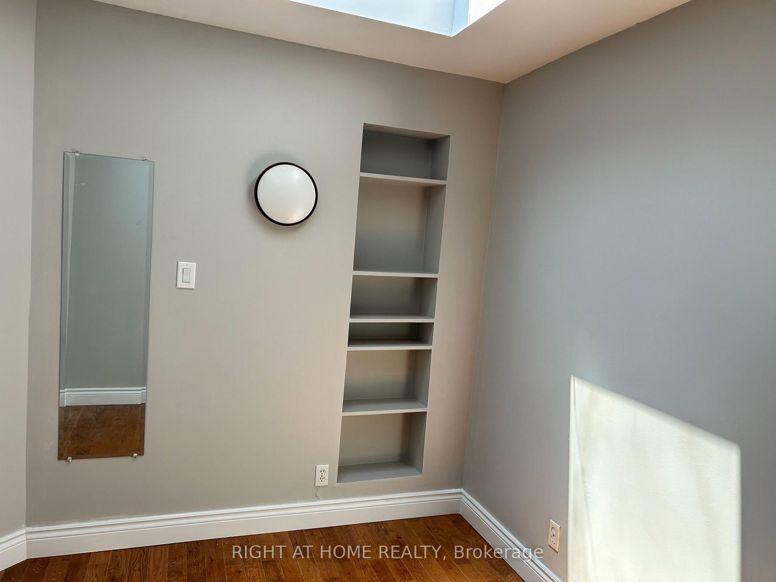 280 Kenilworth Avenue • Toronto, ON photo 24