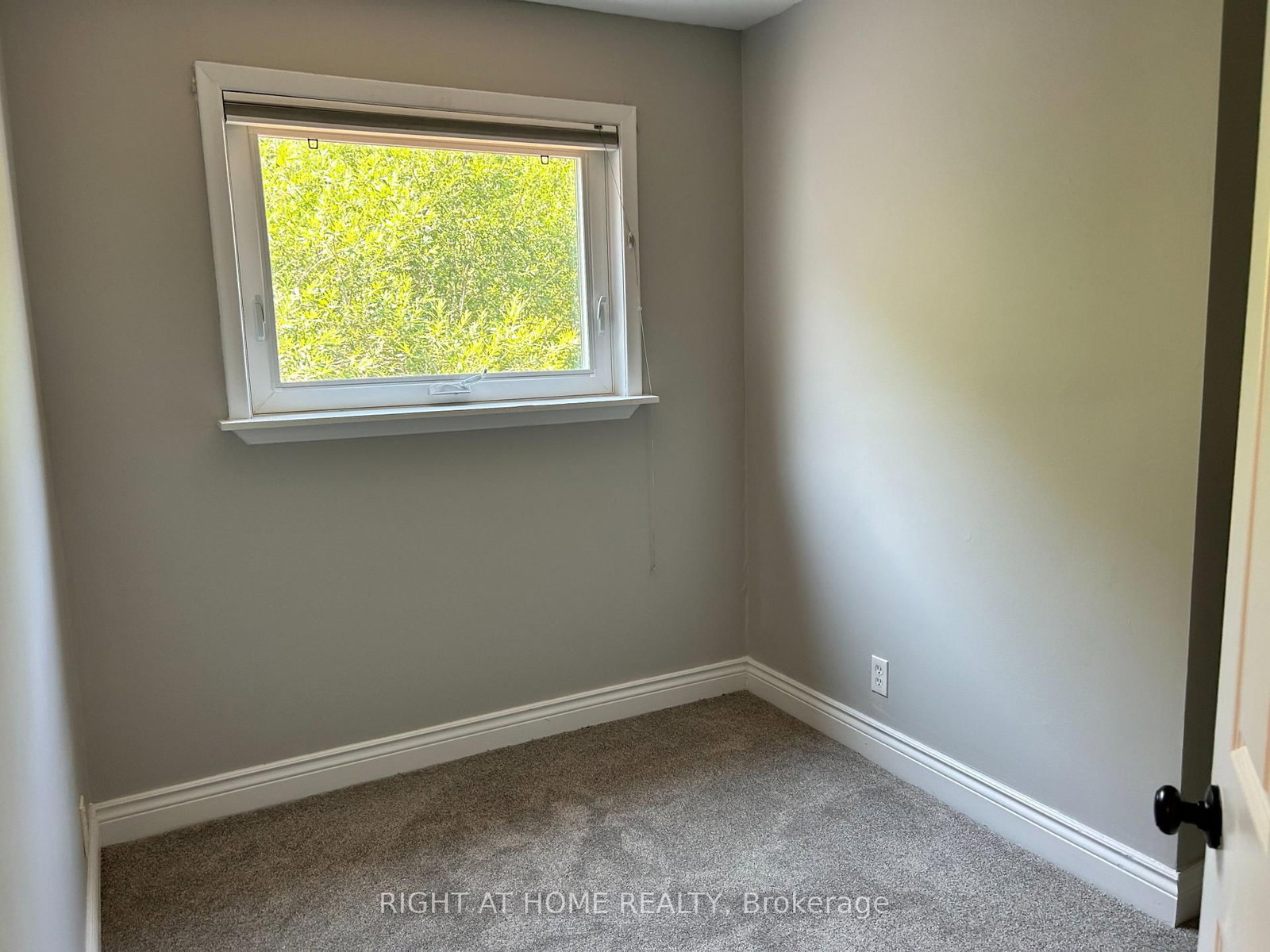 280 Kenilworth Avenue • Toronto, ON photo 26