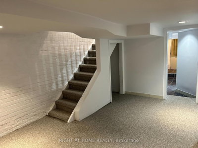 280 Kenilworth Avenue • Toronto, ON