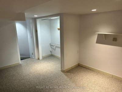 280 Kenilworth Avenue • Toronto, ON