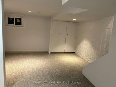 280 Kenilworth Avenue • Toronto, ON